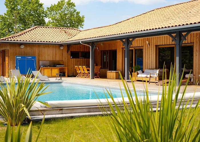 2 Chambres, Terrasse Bois Independante, Acces Piscine Privee * Ares